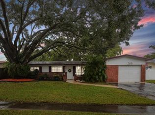 700 NW 93rd Ter, Pembroke Pines, FL 33024