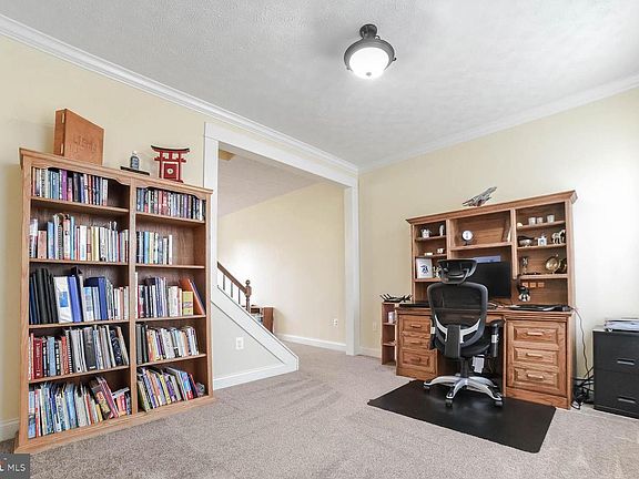 5th image of 18436 Heritage Ct