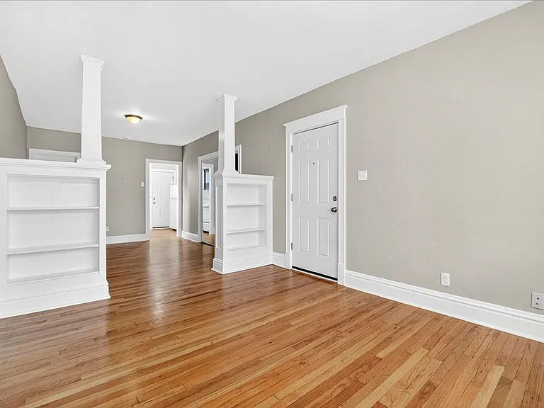 3918 Hereford St #2N — Photo 5