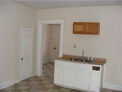5th image of 55 Fountain Ave