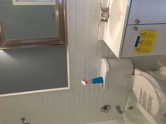 Rented by 18 REALTY | media 2