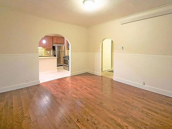 3rd image of 145 S Lowell Blvd