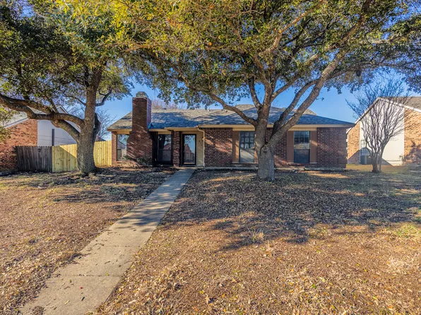 416 S Cannady Dr, Cedar Hill, TX 75104