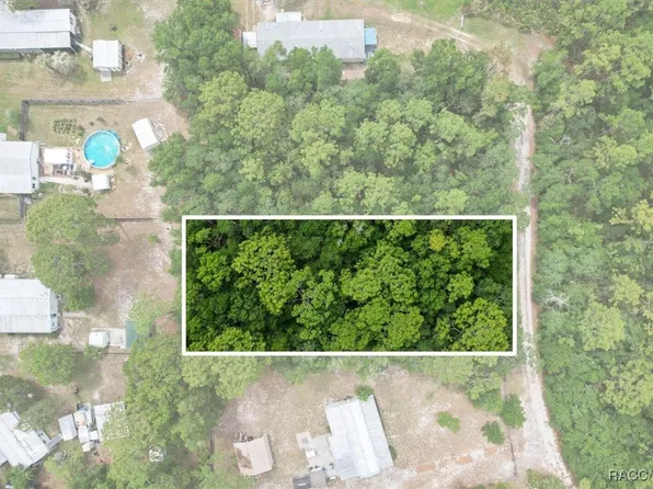 7261 W Stuart Ln, Homosassa, FL 34448