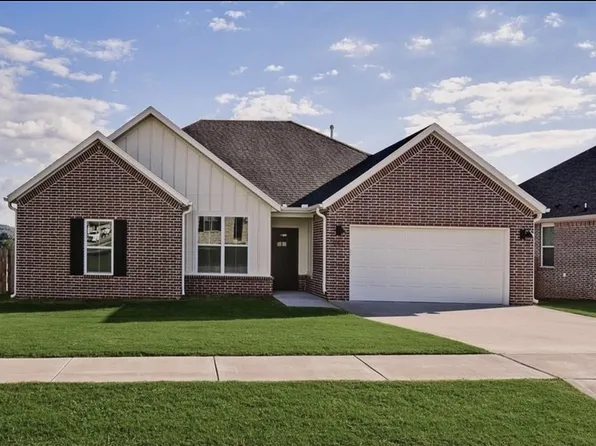 951 Sugar Loaf St, Prairie Grove, AR