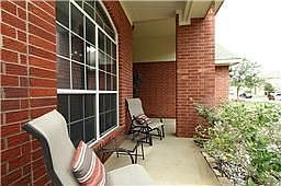 3rd image of 9607 Elizabeths Glen Ln