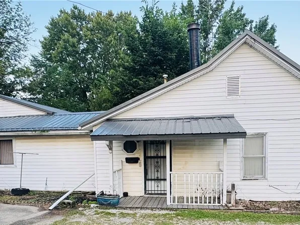 213 N 2nd St, Georgetown, IL 61846