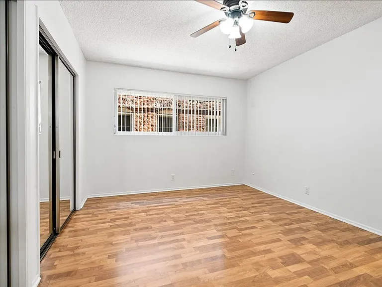 135 S Belmont St — Photo 13
