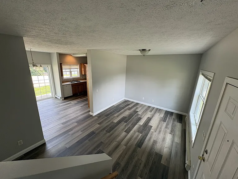 1021 S Center St #2 — Photo 5