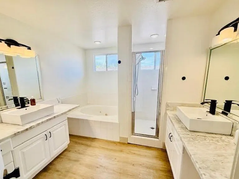 Early Round Dr — Photo 26
