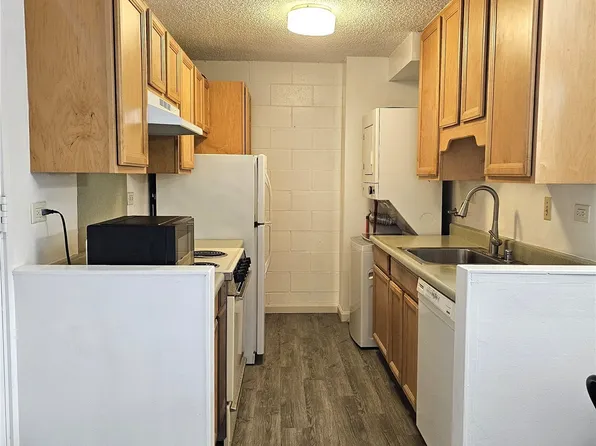 1260 Richard Ln APT B404, Honolulu, HI 96819