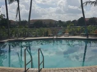 2740 SW 83rd Ave, Hollywood, FL 33025