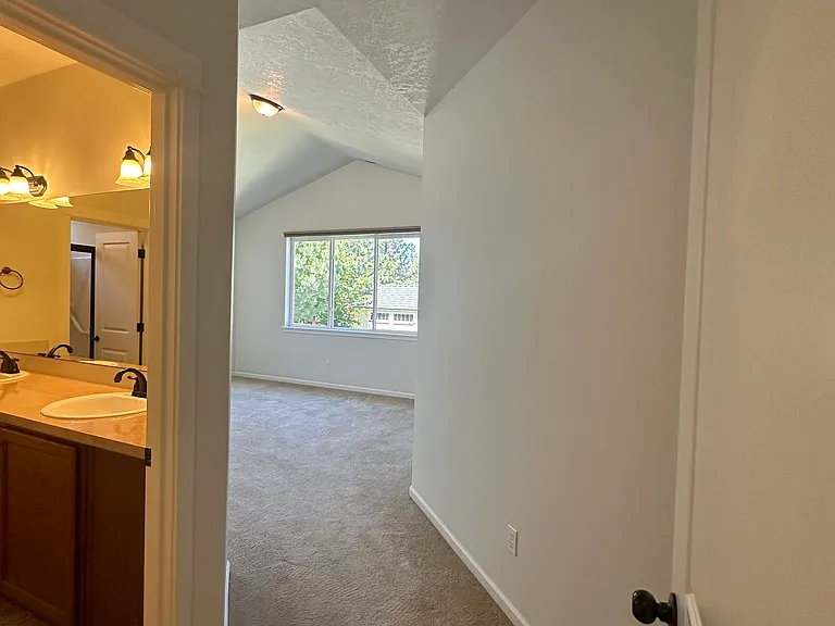 63351 Lamoine Ln — Photo 14