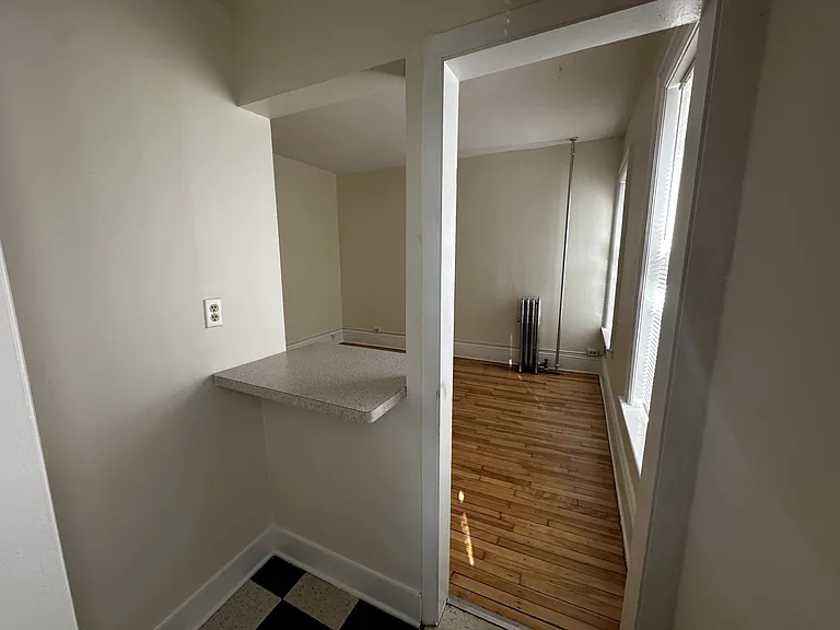 1937 Aldrich Ave S #9 — Photo 5