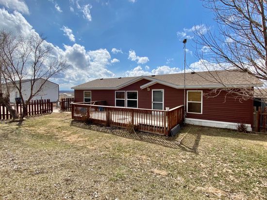 4 Daisy St Gillette Wy 82716 Zillow