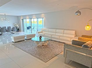 879 NE 195th St APT 228, Miami, FL 33179