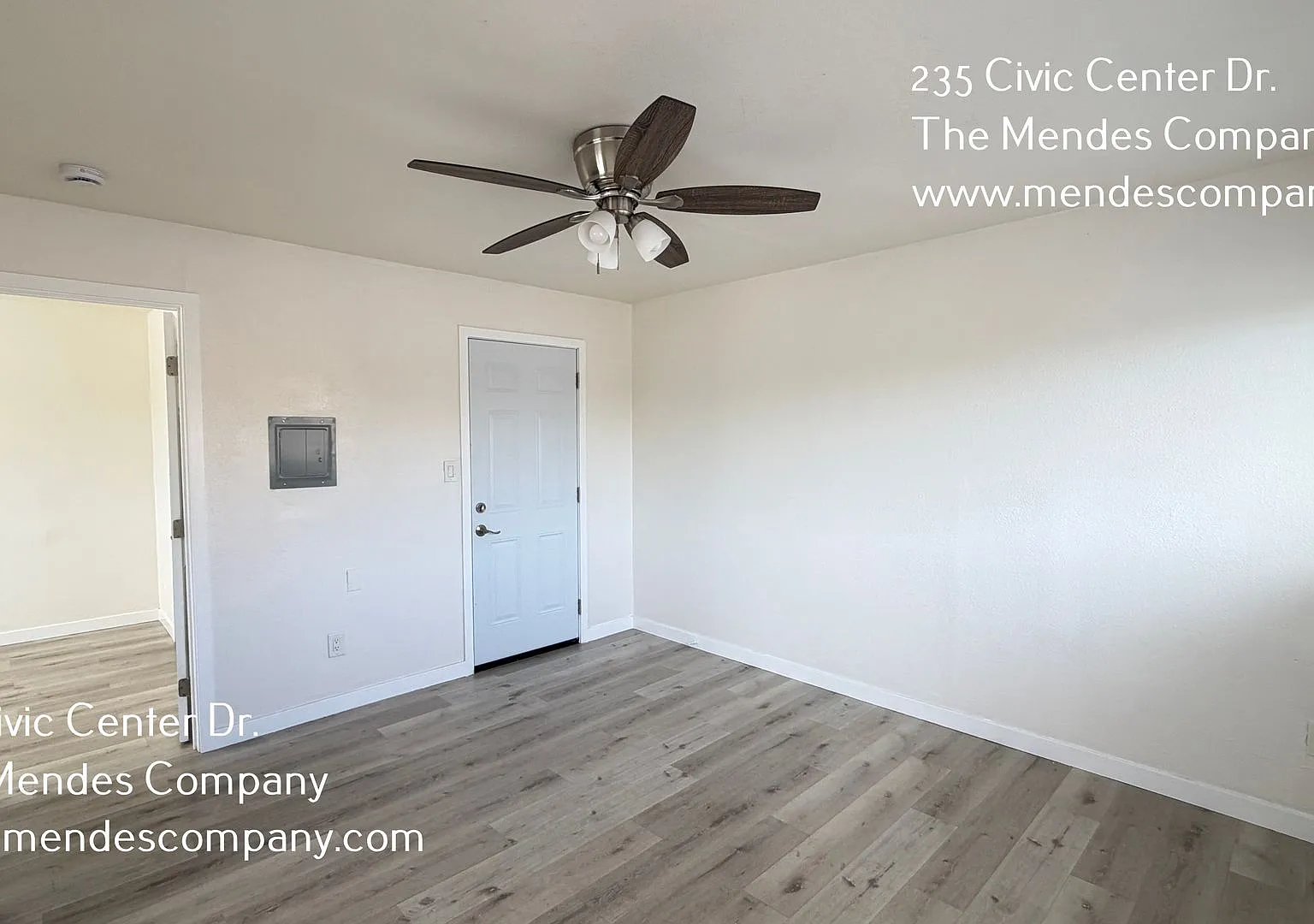 Available Now!! Beautiful and Bright Upstairs 1 BD / BA Apartment Home!! — Photo 3