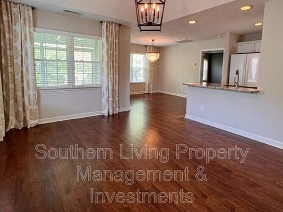 3rd image of 158 Oak Village Pkwy