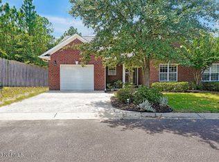 6038 Banded Tulip Dr, Wilmington, NC 28412