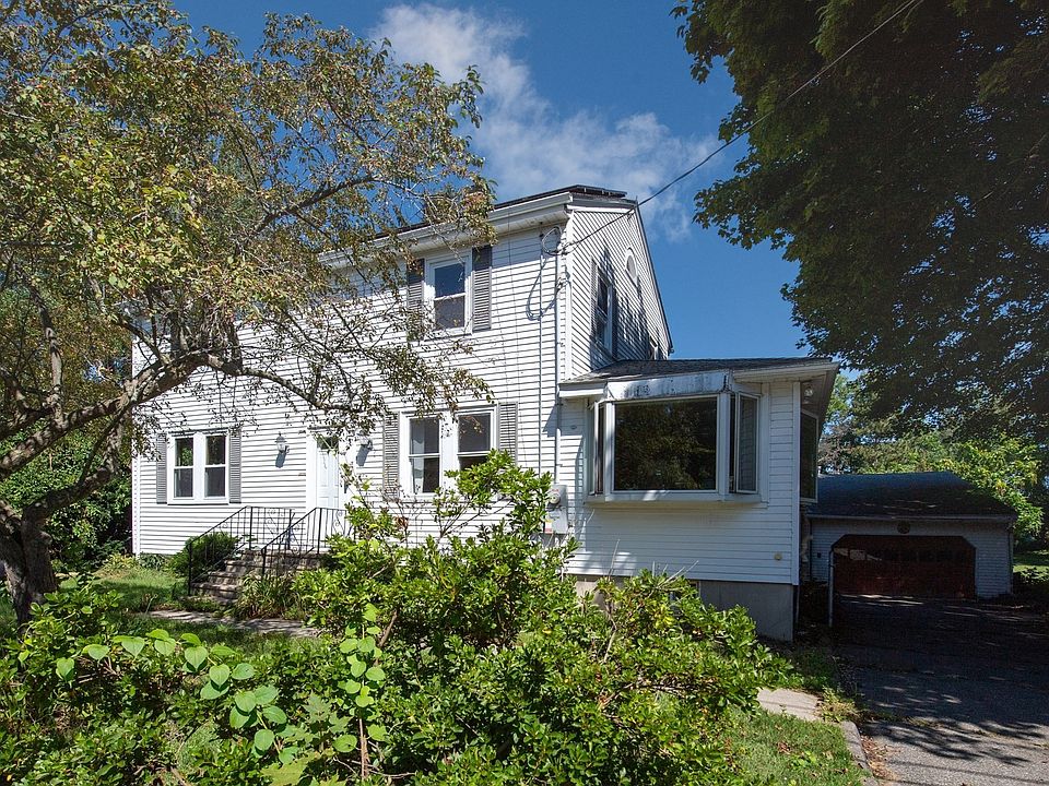 1st image of 37 Riverdale Ave