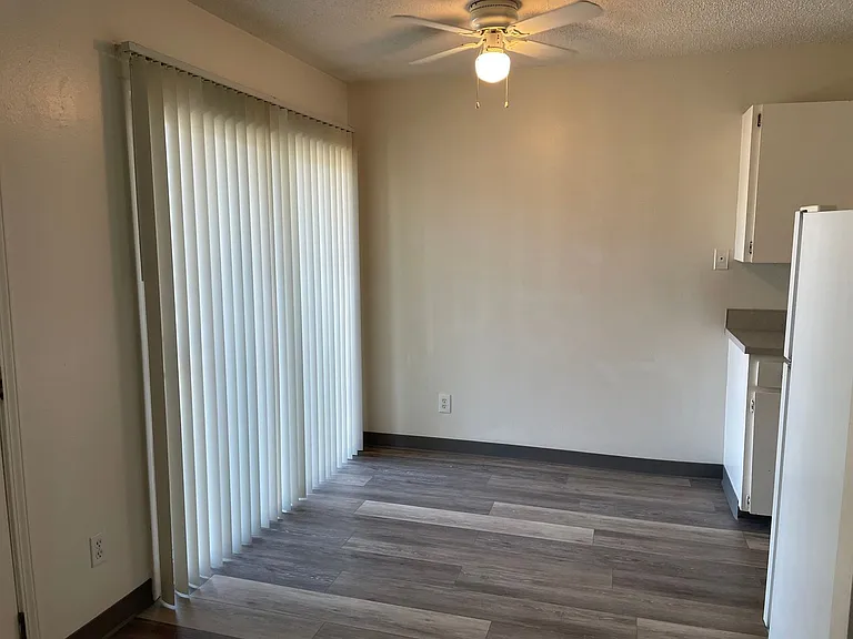 S815 - Star Apartments — Photo 30