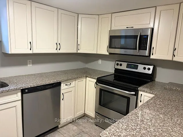 778 Olive Ave #BASEMENT — Photo 6