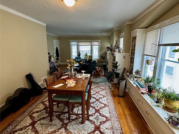 4th image of 2631 Hampshire Rd