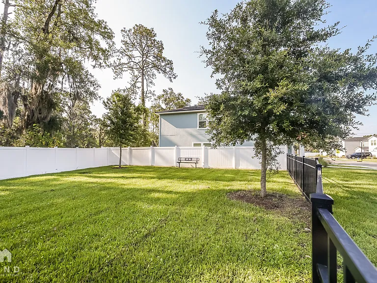 785 Henley Ct — Photo 20