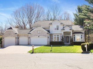 18558 Woodduck Dr, Spring Lake, MI 49456