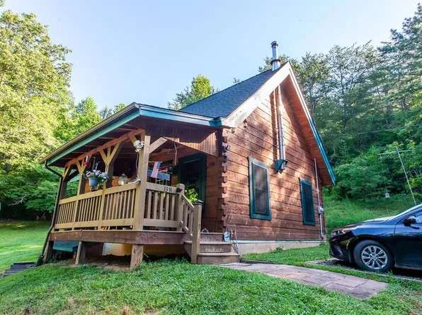 1374 Long Branch Rd, Marble, NC 28905