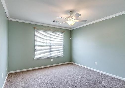 3rd image of 21440 Humbolt Sq