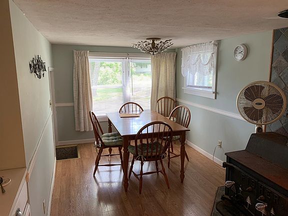 4th image of 3635 Glenwood Ave