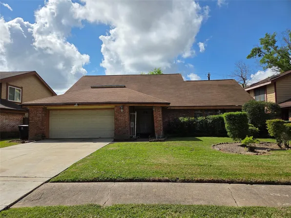 7707 Candlegreen Ln, Houston, TX 77071