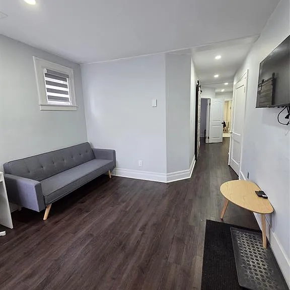1178 Giles Blvd E #3 — Photo 2