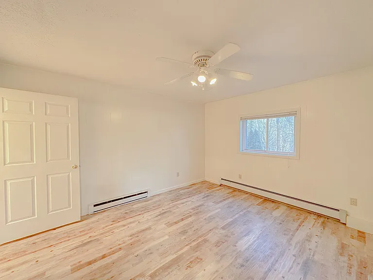 21 Shanna Dr — Photo 8