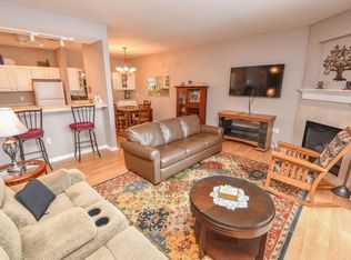 522 Westfield Way, Pewaukee, WI 53072