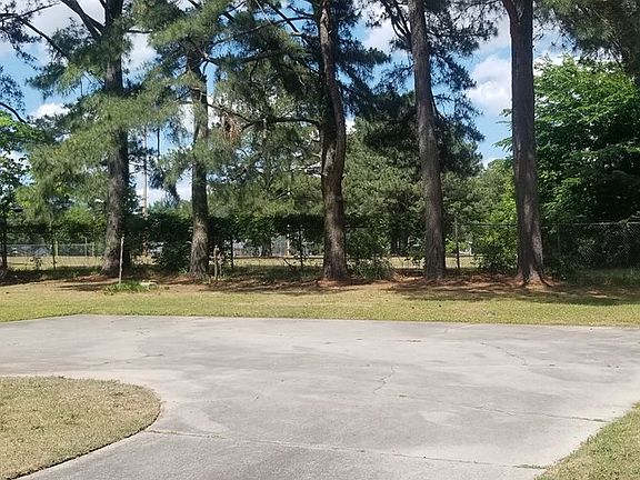4th image of 1605 Hwy 258 N