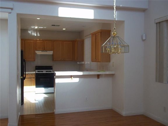 5th image of 10055 Capistrello Ave #0