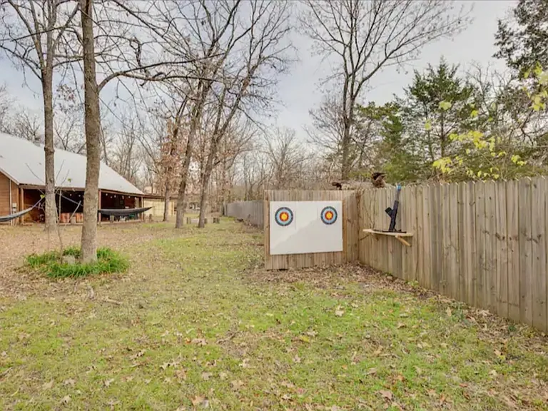 831 County Road 1917 — Photo 17