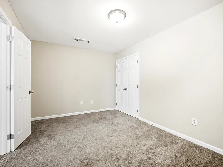 858 Malabu Dr #5000 — Photo 15