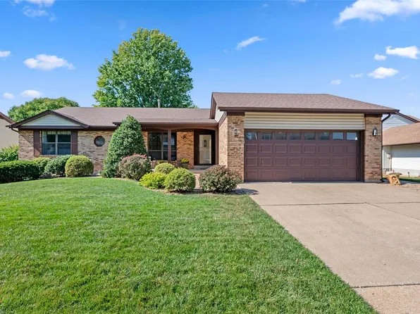 12115 Depaul Hills Dr, Bridgeton, MO 63044