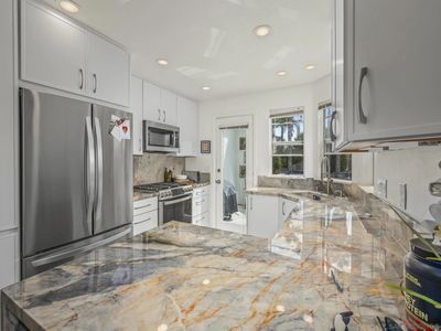 972 Sapphire St, San Diego, CA, 92109