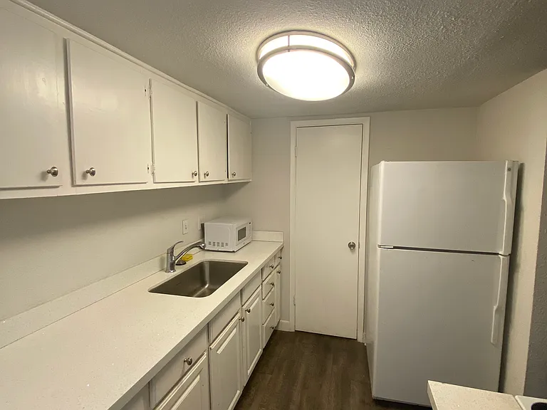 4701 E Jones Ave — Photo 7