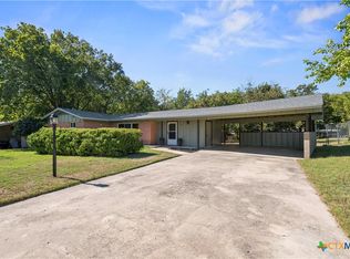 4 Gillen Ct, Lampasas, TX 76550