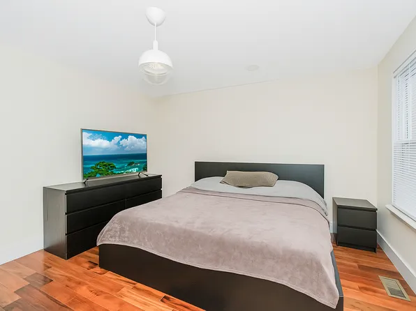 934 Jefferson Avenue image 8 of 36