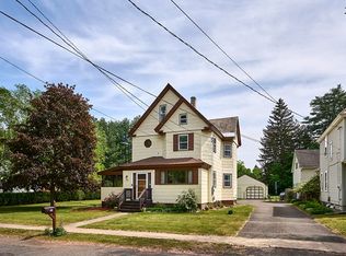 22 Spring St, Easthampton, MA 01027