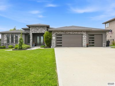 2010 S 214th St, Elkhorn, NE, 68022