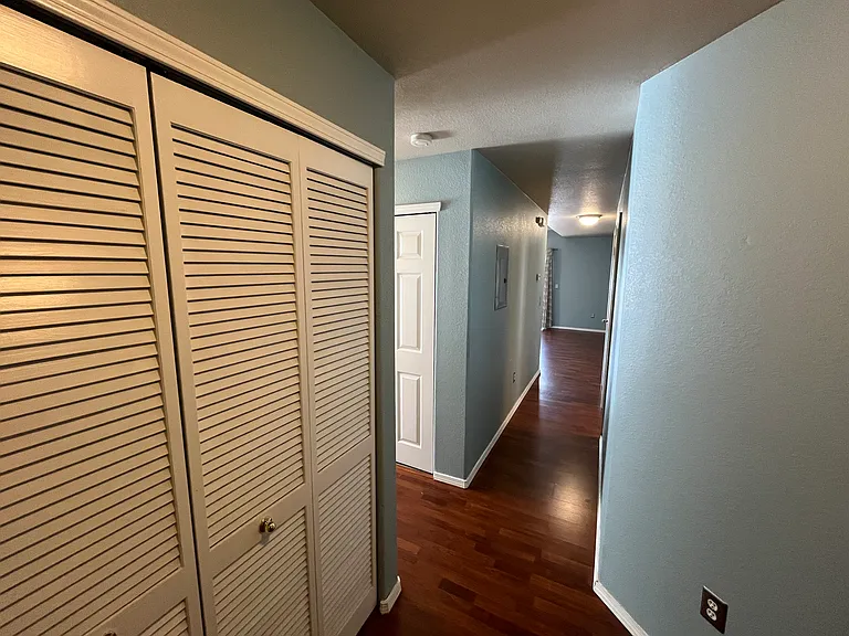 3040 Mandalay Grv #6 — Photo 20