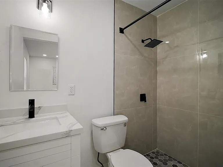 14884 SW 35th Cir — Photo 16