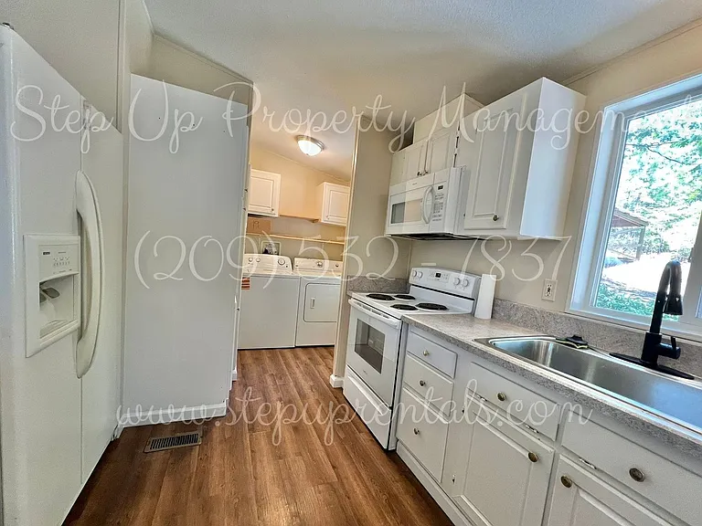 23495 Kreitzer Way — Photo 13